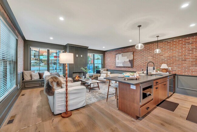 Foto del edificio - 1701 Portland Ave