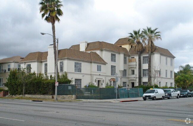 Building Photo - 355 S McCarty Dr
