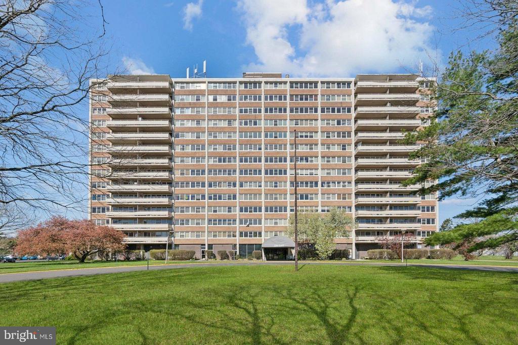 Foto principal - 1407 Barclay Towers