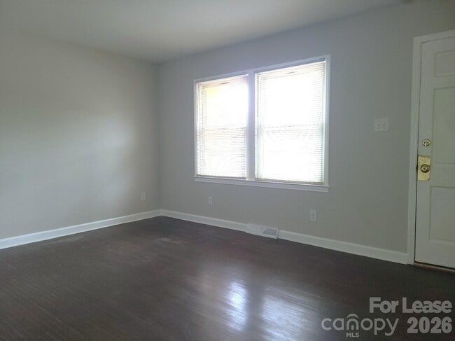 Building Photo - 4124 Somerdale Ln