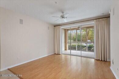 Foto del edificio - 8601 Beach Blvd