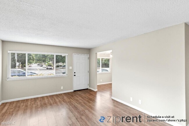 Foto del edificio - 2 br, 1 bath House - 3405 Payne Avenue, Sa...