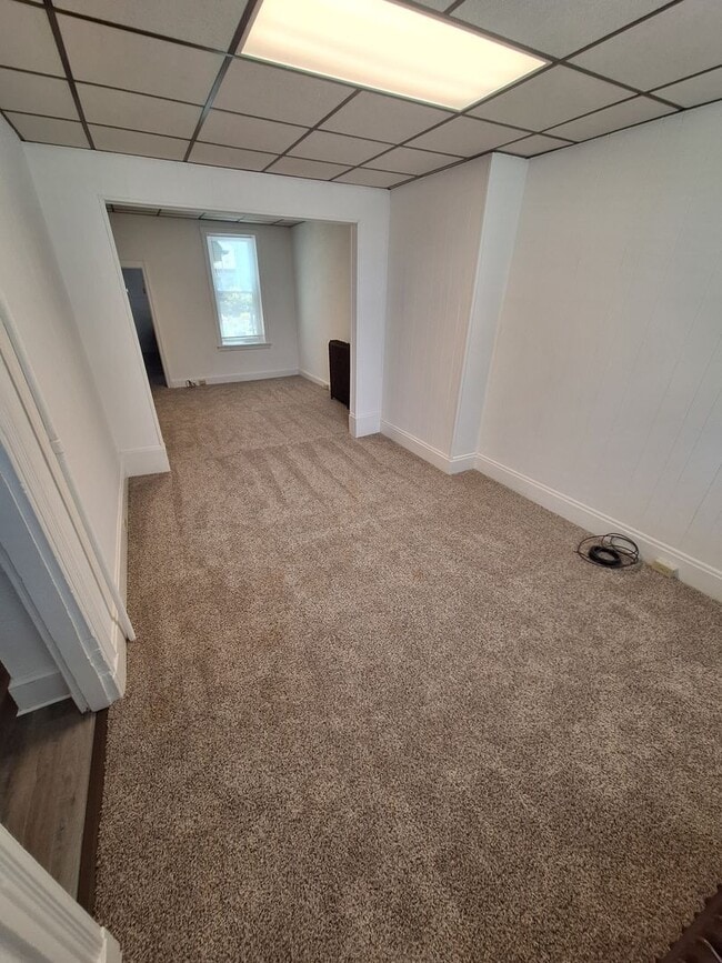 Building Photo - 207 S Beaver St