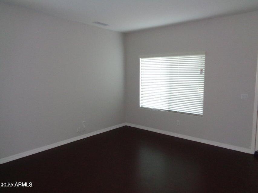 Foto del edificio - 42193 W Ramona St