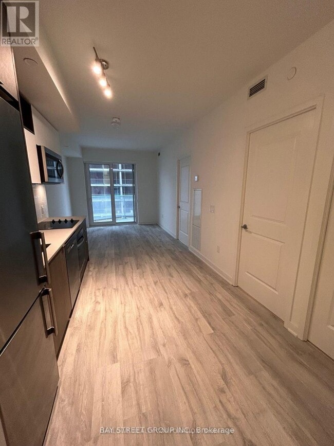 Building Photo - 100 Dalhousie St