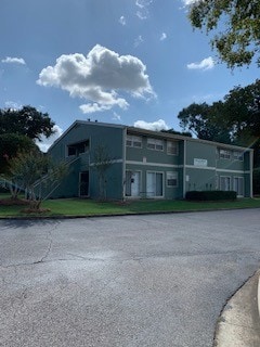 Building Photo - Dickens Ferry Apartments