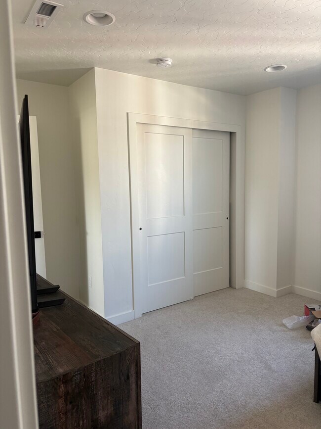 Armario del dormitorio - 6619 Mountain Alder Way