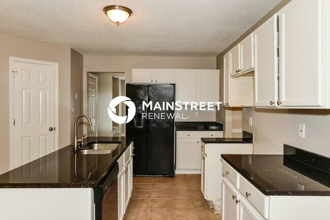 Foto del edificio - 4 Bedroom Pet-Friendly Home in Decatur, GA with Main Street Renewal