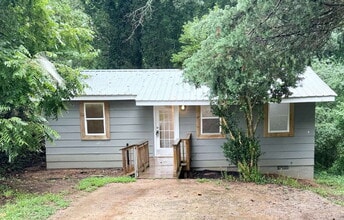 Building Photo - 8795 Lula Rd