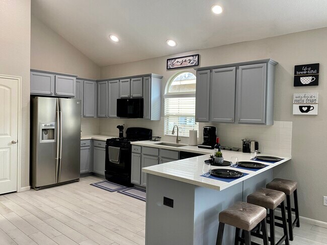 Fully Stocked Kitchen - 25526 Dappled Filly Dr