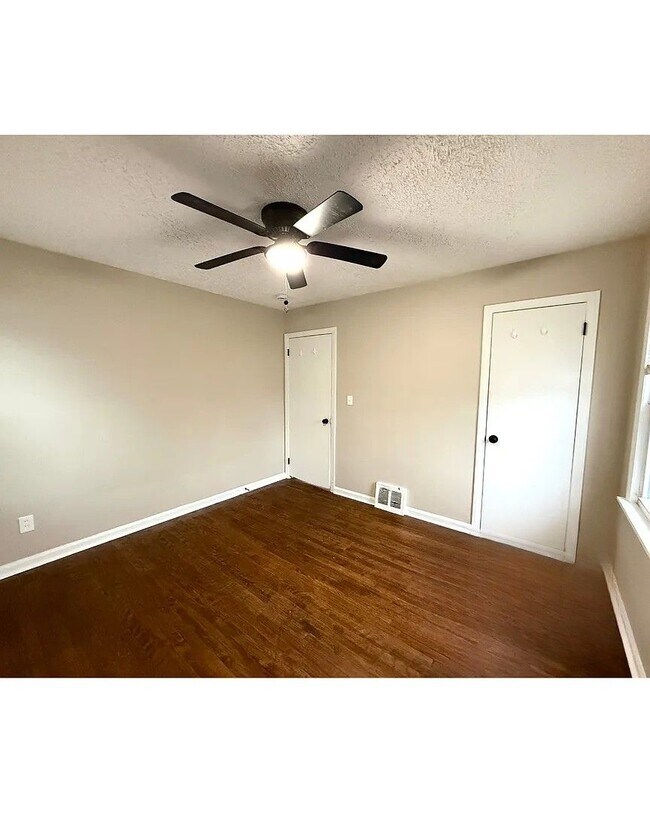 Foto del edificio - 4 Bedroom on Detroit's West Side!