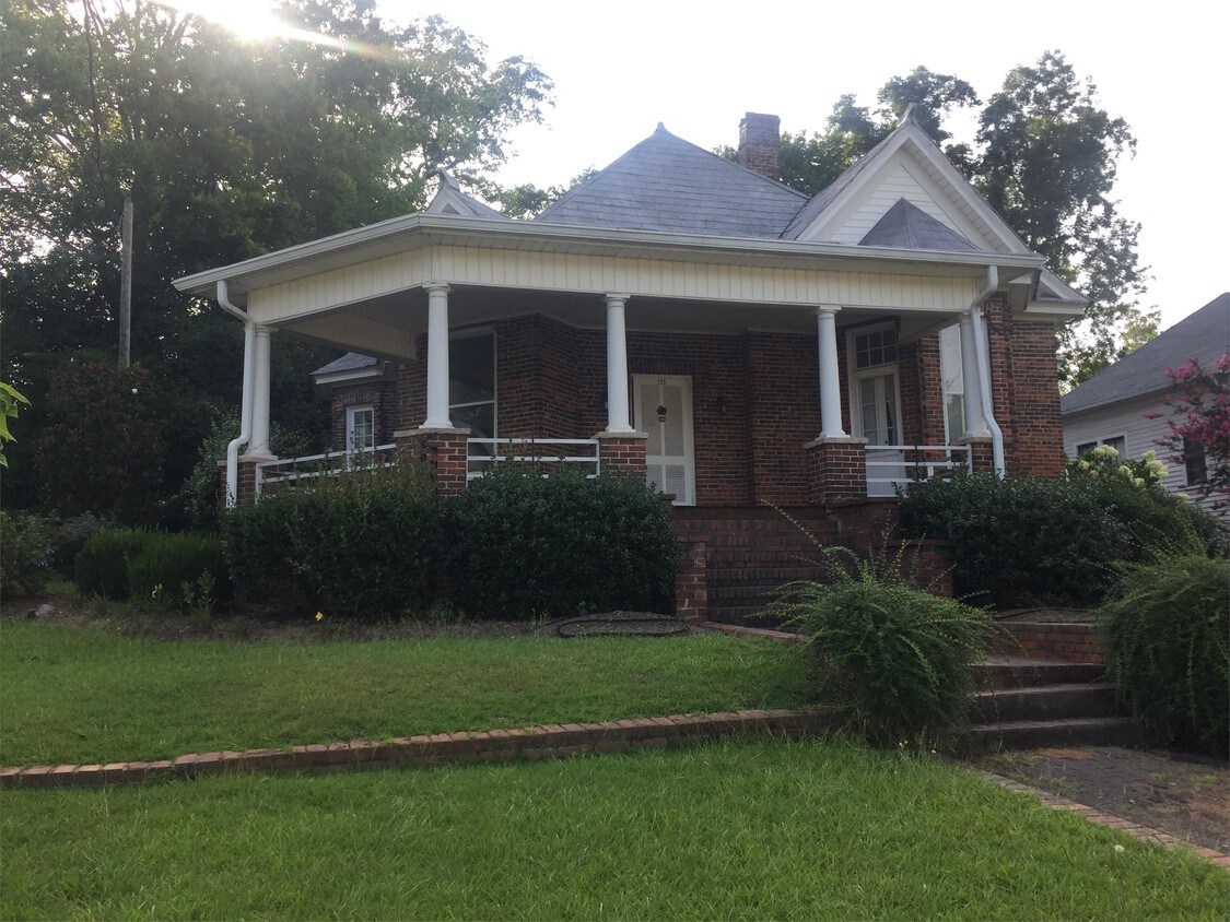 133 Grace St, Greenwood, SC 29649 House Rental in Greenwood, SC
