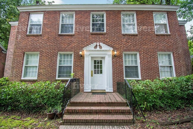 Foto del edificio - 108 S Waccamaw Ave