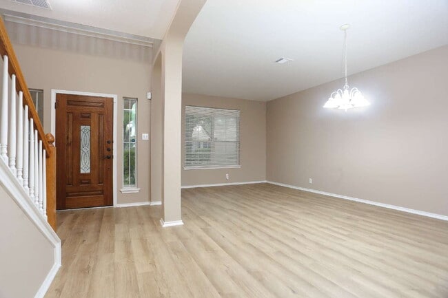 Foto del edificio - 14514 Redwood Valley