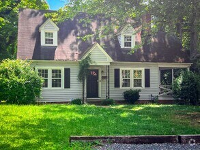 Building Photo - 125 Rosedale Cir