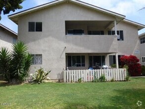 Building Photo - 723 Ivywood Dr
