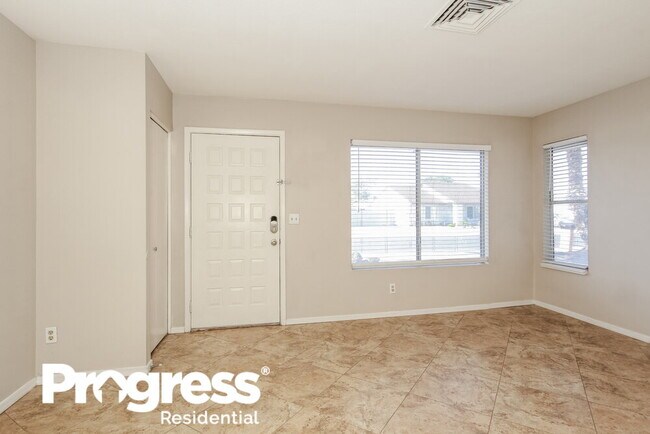 Foto del edificio - 1314 W Rockwell Dr