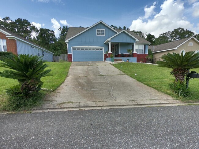 Building Photo - 146 Leah Martin Ct