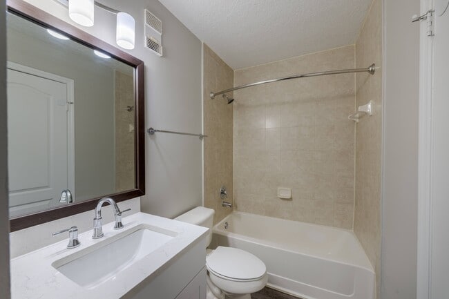 Building Photo - The Villas at Ibis Landing
