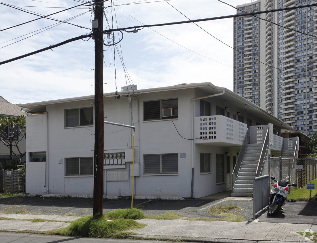 Building Photo - 2311 Fern St