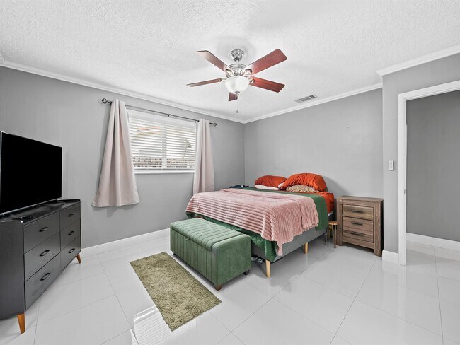 Foto del edificio - 10497 NW 4th St