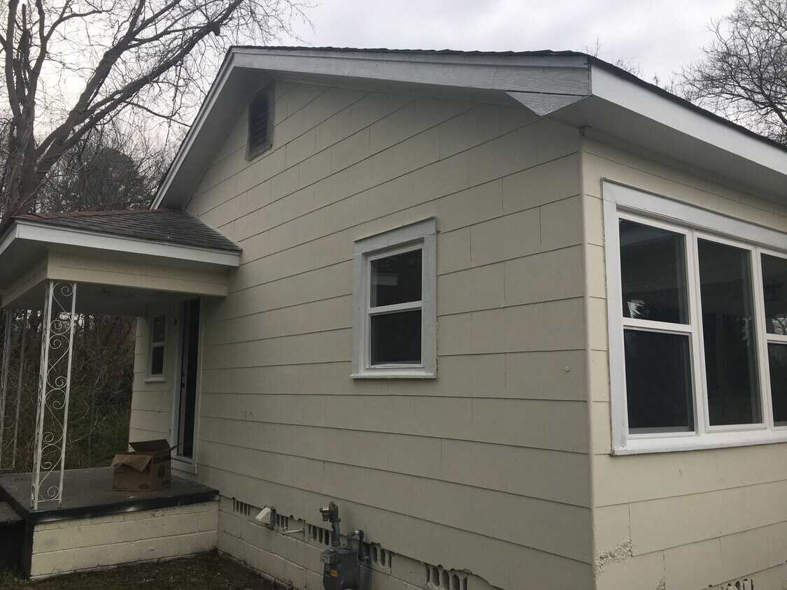 Foto principal - 1901 Marshall Ave