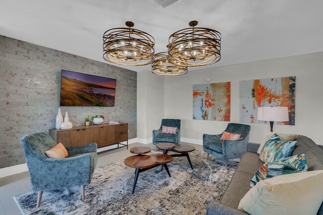 Foto del edificio - Clyde Morris Senior Living Apartments