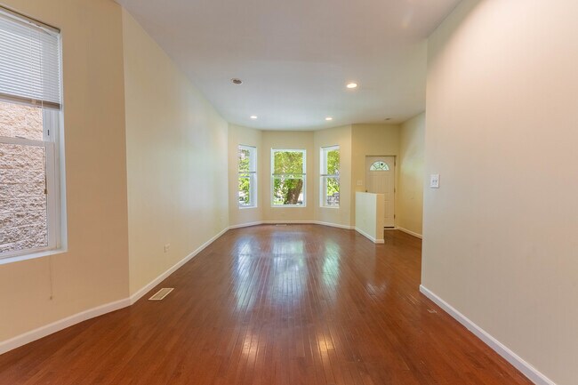 Foto del edificio - 1541 S Spaulding Ave