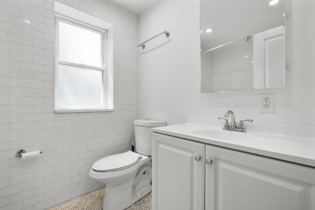 Foto del edificio - 6324 Berthold Ave