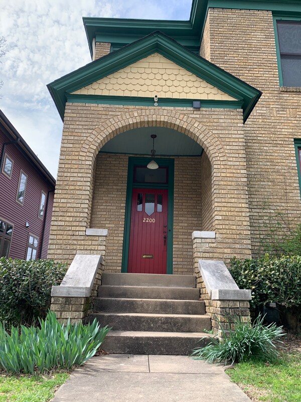 Foto principal - 2200 S Spring St