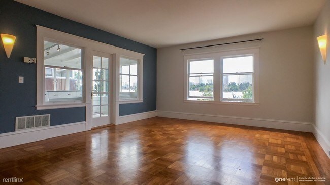 Foto del edificio - 2238 Lakeshore Ave