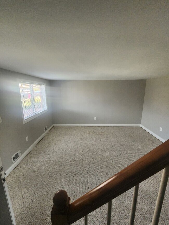 Foto del edificio - Beautiful 3 Bedroom 1.5 Bathroom Townhome ...