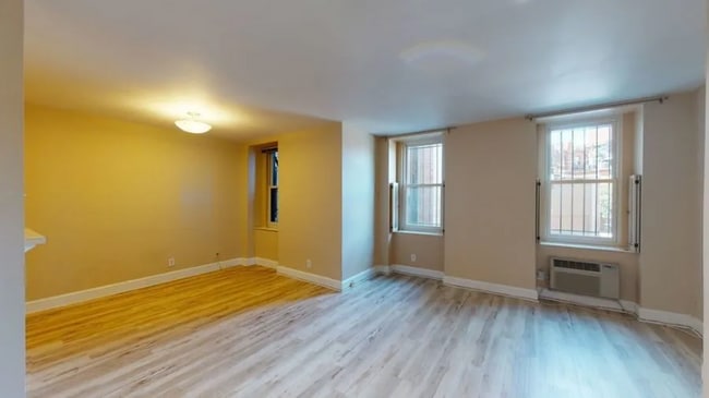 Building Photo - 1316 New Hampshire Ave NW