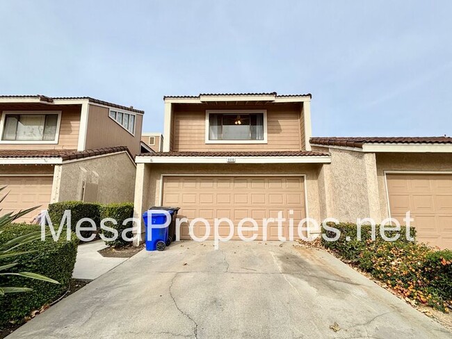 Foto del edificio - 8418 Cedarwood Ln