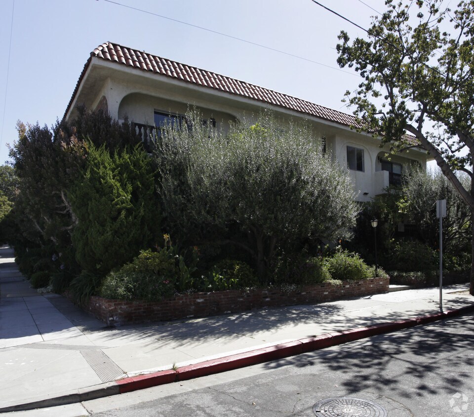 Foto principal - 2201 5th St