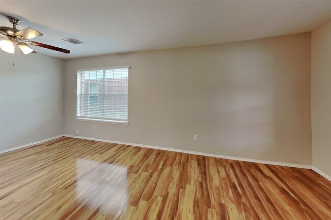 Foto del edificio - 21210 Bridgemeadows Ln