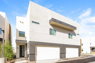 Building Photo - 14251 N 7th St