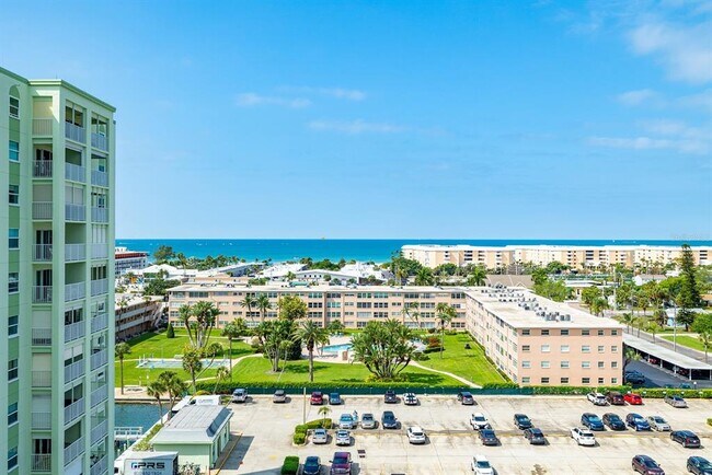 Foto del edificio - 420 64th Ave