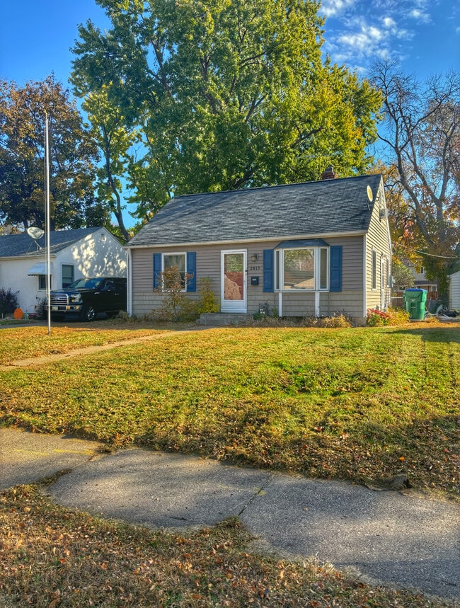 Foto del edificio - 2813 Pennsylvania Ave S