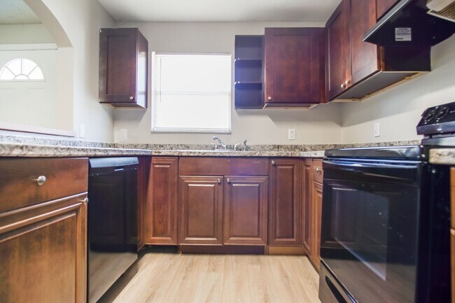 Building Photo - Orlando Home Now Available!