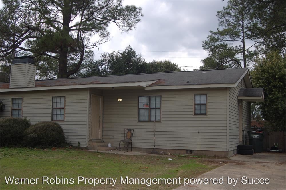 Primary Photo - 621 Maplewood Dr
