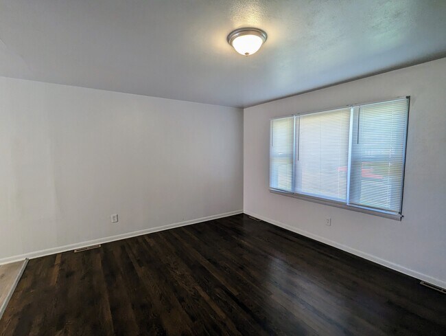 Building Photo - 3308 N McCoy St