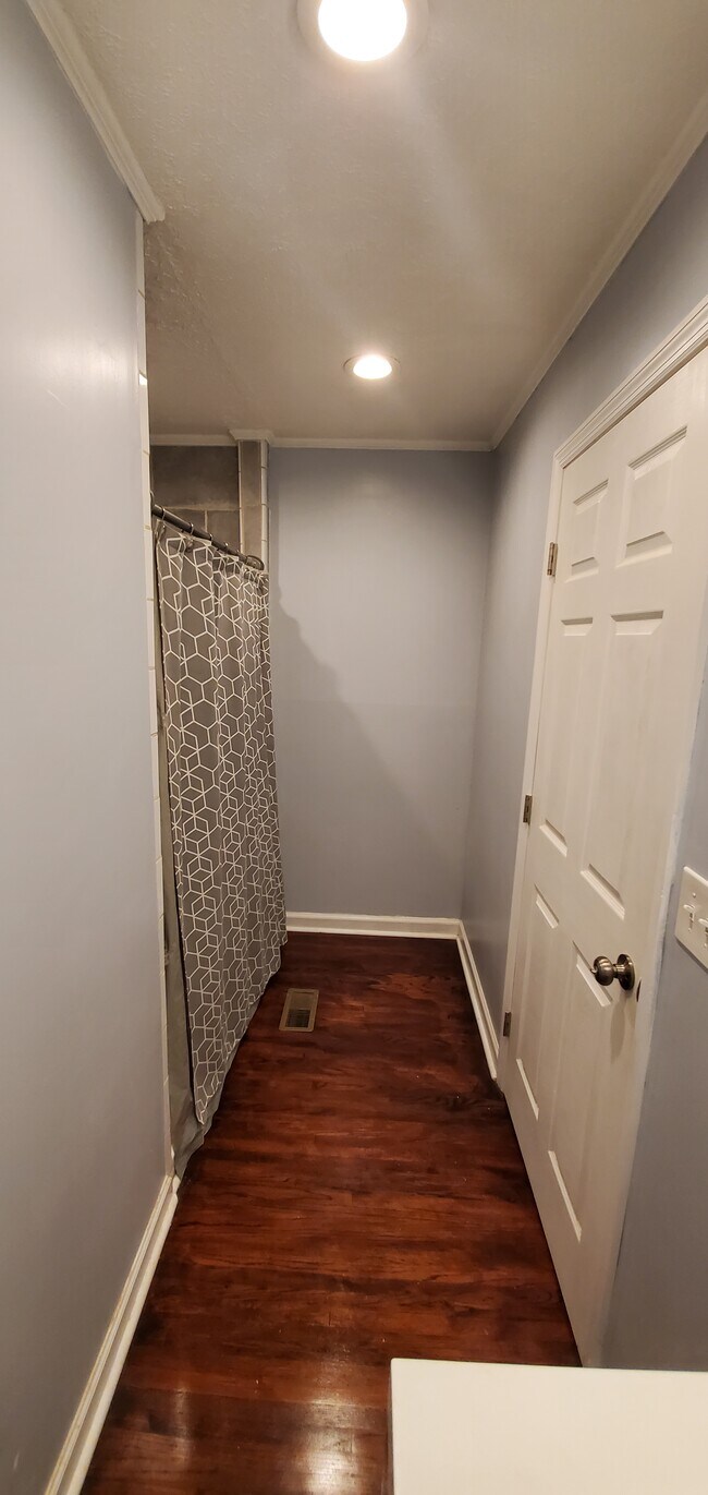 Foto del edificio - 925 Bonnie Ln