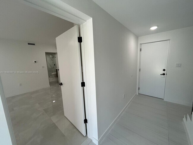 Foto del edificio - 14560 SW 261 St Ter