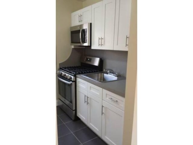 Foto del edificio - 400 Argyle Rd