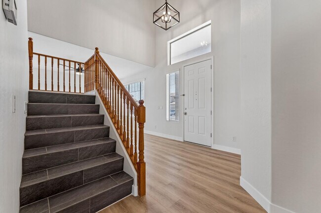 Foto del edificio - 18024 W Maui Ln
