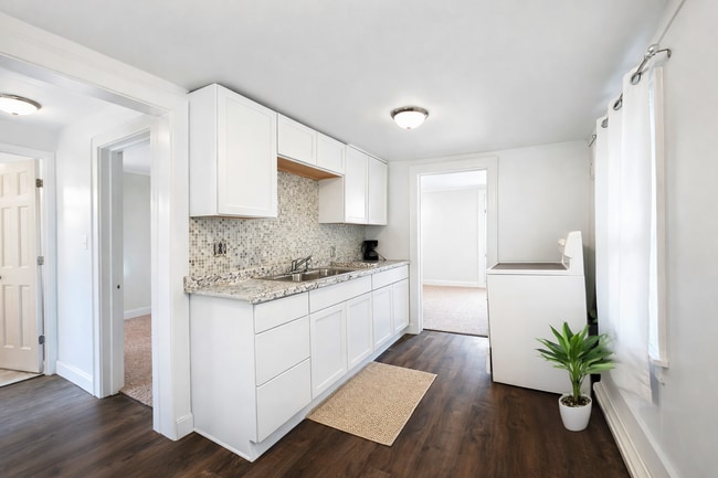 Building Photo - 1000 13th Ave NE