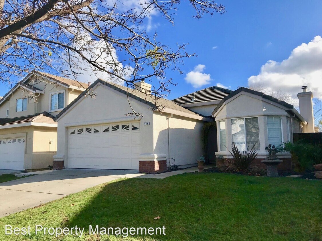 Primary Photo - 3 br, 2 bath House - 448 Apple Hill Drive