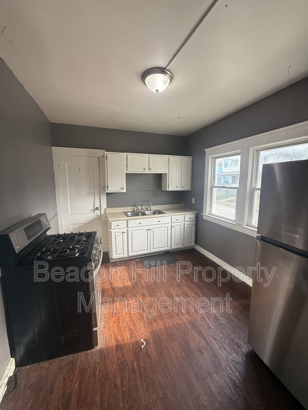 Foto del edificio - 12602 Locke Ave