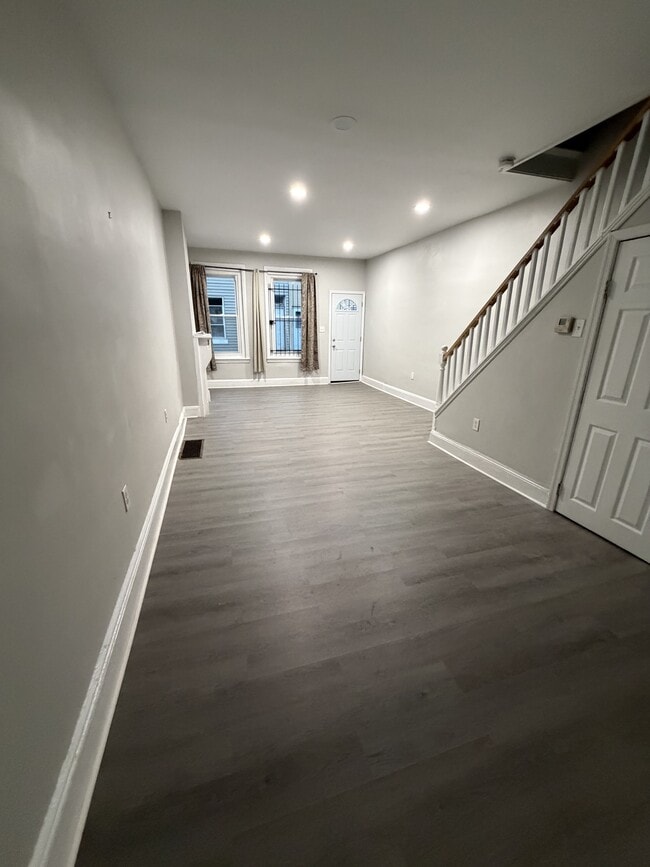 Foto del edificio - 1442 N Newkirk St